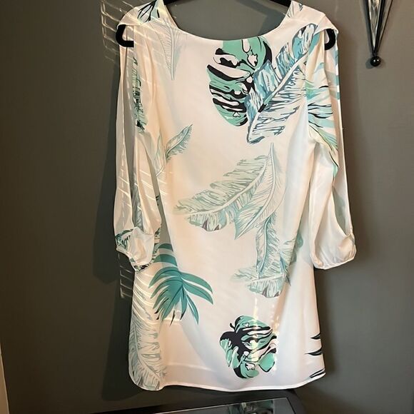 Women’s Summer Floral Size Large Dress - Picture 2 of 5